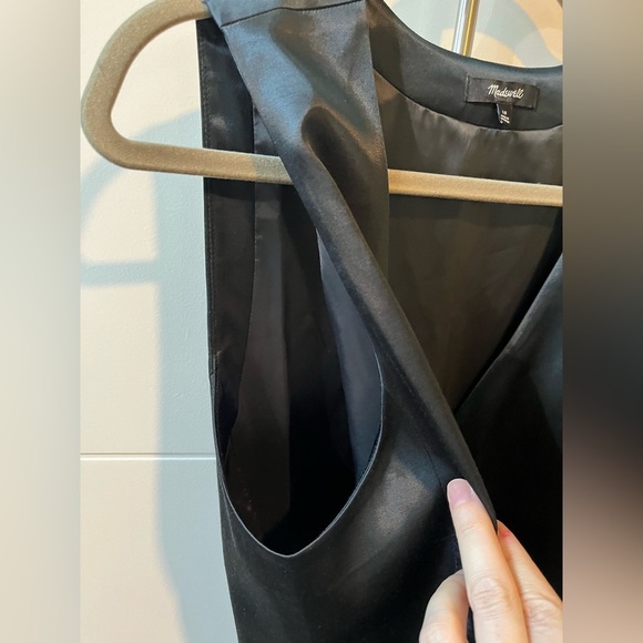 Madewell Button Front Vest Top in Stretch Satin - Picture 6 of 14